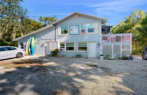 Chassahowitzka Casa | Cozy coastal home with plenty of space and close to springs