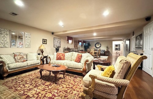 Hillside Apartamento | Charming 2 Bedroom Apartment