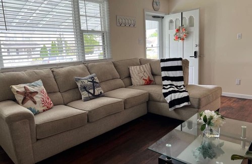 Pleasantville Casa | Coastal home @ Edgewater
