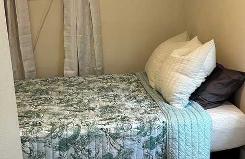 Port Charlotte Casa | Private Guest Suite 7 mins from the beach!