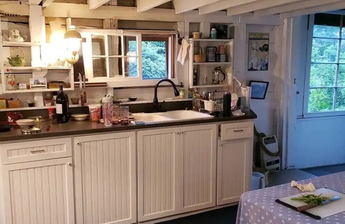 Adamsville Casa | Peaceful country barn near the RI/MA coast.