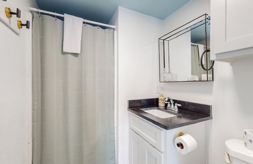 Gilchrist Apartamento | Beachfront studio w/ ample outdoor activities & stunning views