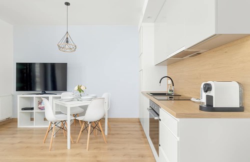 Grzegorzki Apartamento | Cozy Apartment for 4 by Renters