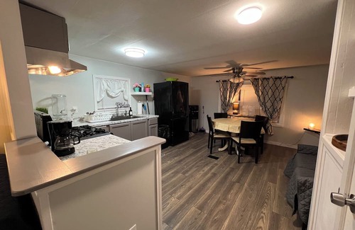 Pledger Casa | Budget-Friendly Privacy Home Newly Renovated