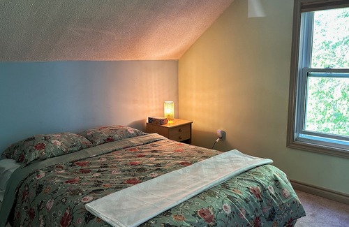 Cramahe Otro | Entire Farmhouse - 1.5 Hrs from Toronto
