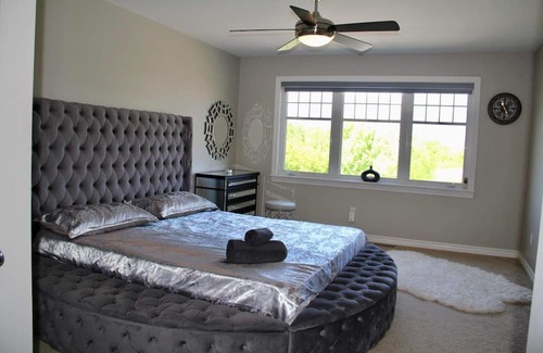 Ottawa Division Casa | Welcome to our SweetHome1 the cozy comfort.