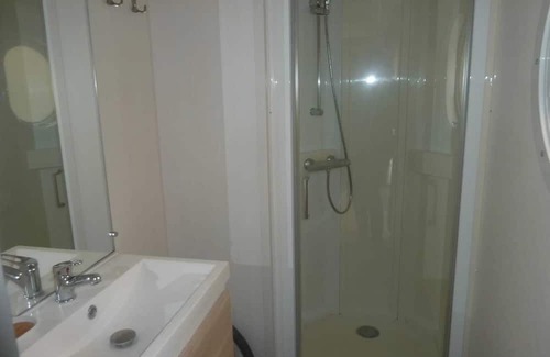 Saint-Pierreville Casa | Homerez - Nice bungalow for 4 ppl. with terrace at Saint-Pierreville