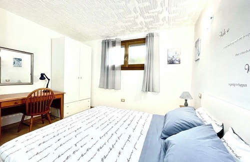 Olmedo Casa | Holiday Home 'Clhome la casa Nel Verde A Olmedo' with Private Garden and Air Conditioning