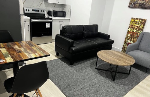 Northeast Edmonton Casa | 25 mins WEM