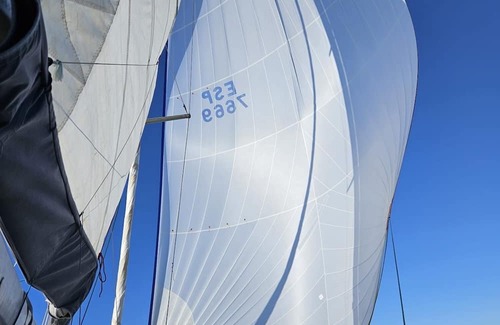 Alicante Alquiler De Eote | sailboat in the port of Alicante 5 minutes from the city center