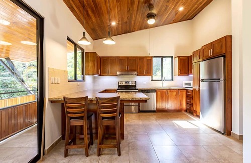 Garabito Casa | Private and Cozy 2 bedroom Home