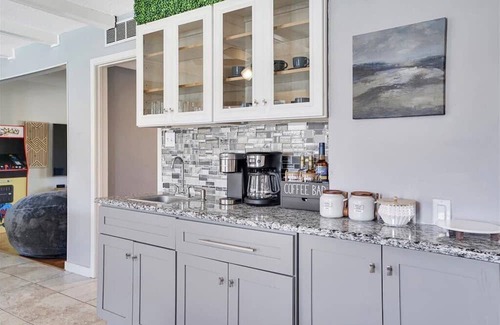 Meadows Place Casa | White Maples Poolside Paradise with Heated Pool!