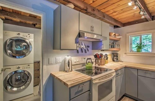 Lake Arrowhead Cabaña | Lakefront Cottage | Private Dock | Kayaks