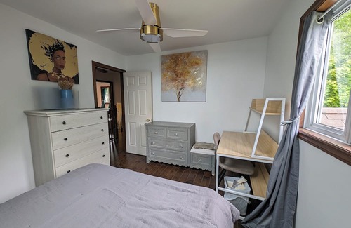 Belle River Casa | Experience Coastal Serenity at Our Cozy Belfast Oasis!