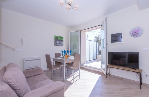 Alassio Chalet De Esquí | Serena 2 - Two Bedroom Chalet, Sleeps 5