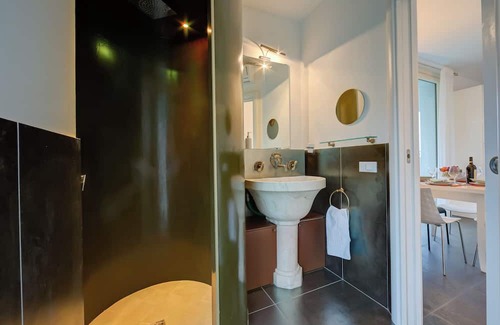 Gaino Apartamento | Casa Oleandri with pool and lake view