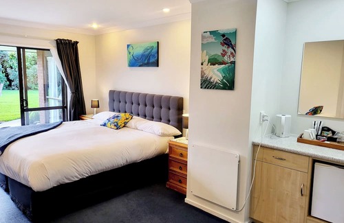 Kaikoura Cabina | Christmas 2024: 11 people, Hot Tubs, Spectacular Views, Plenty of Space to Play