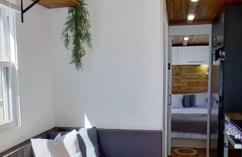 Clifton Royal Casa | Private, Rural Tiny House with Gorgeous View, located on large property