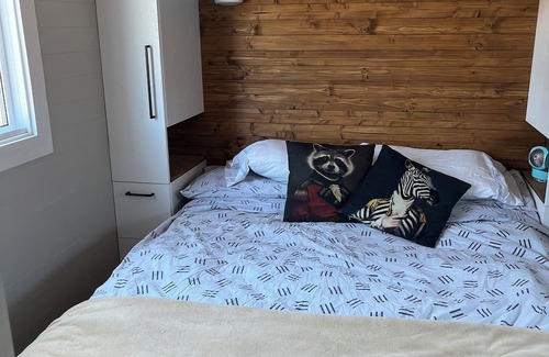 Clifton Royal Casa | Private, Rural Tiny House with Gorgeous View, located on large property