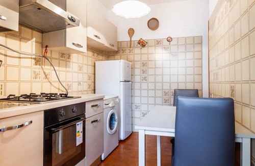 Principina a Mare Apartamento | Apartment 'Via Dell'anguilla' with Private Terrace, Private Garden and Balcony