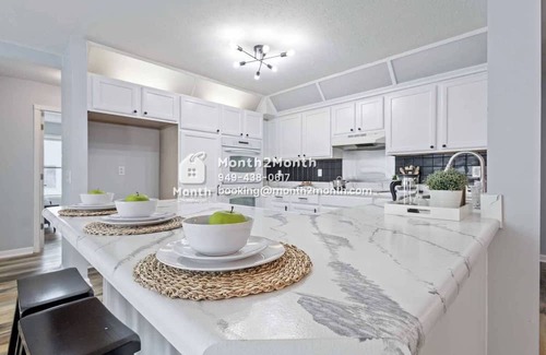 West Newton Casa | Grand Horizons Oasis on Shannon Lakes Way #42051