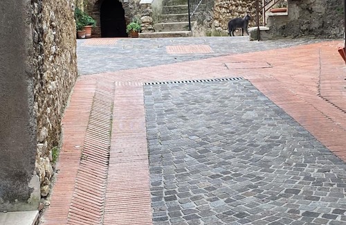 Toffia Apartamento | 3-bedroom apartment in enchanting Lazio 45 minutes north of Rome with WiFi