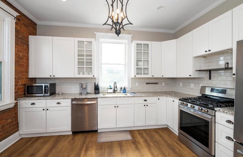 Ludlow Casa | Ludlow Lodge w/City Views – Where History Meets Modern Comfort!