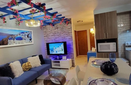 Cerro Gordo Apartamento | Villa Santorini Cozy 3-bedroom apartment in welcoming Bayamon with AC, WiFi