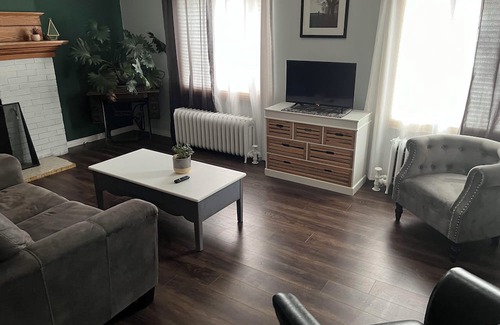 Rivers Apartamento | Fully equipped upper unit.Family friendly locating next to the rec centre.nn