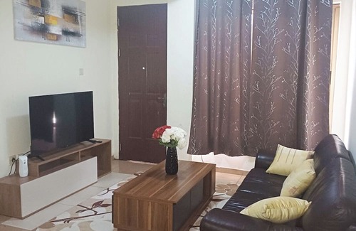 Hospital Casa | A Serene 2 Bedroom Apartment with Secure Parking