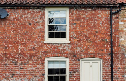 Glentham Cabaña | Discover Lincolnshire with a quaint cottage stay.
