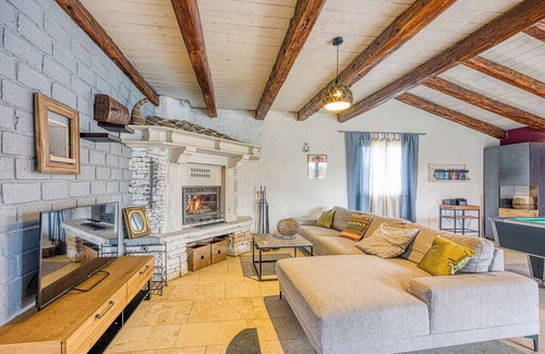 Rezanci Villa | Villa Una Ira Relax - Four Bedroom Villa, Sleeps 8
