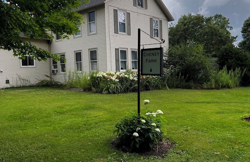 Morrisville Condominio | Stowe Lofts-Cozy 2-bedroom condo, peaceful on the Stowe/Morristown line WiFi, AC