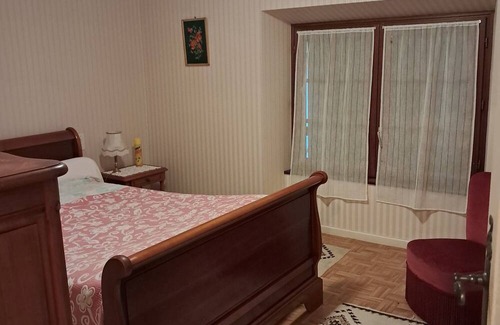 Attignat-Oncin Casa | Magnificent country house in a quiet, green setting