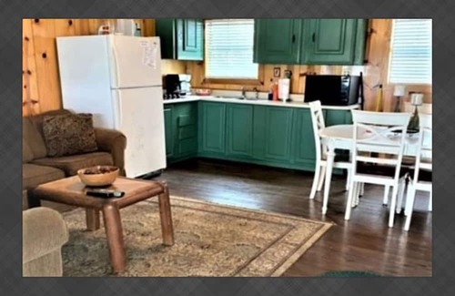 Matagorda Cabina | Waterfront Cabin includes lighted fishing pier on the Colorado River