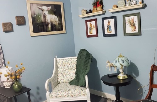 West Central Apartamento | Scones & tea in basement apartment 5 minutes to downtown