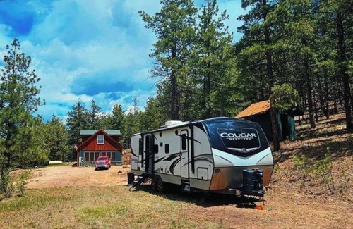 Canon City Casa | Camping in the Pines, Peaceful Secluded Getaway near Canon City, CO