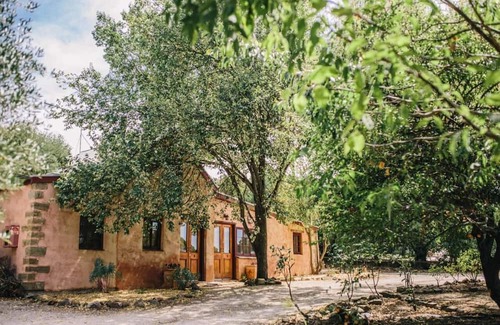 Upper Wakefield Casa | Beautiful and Secluded Garden Suites at the heart of historic Auburn