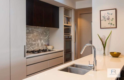 Orakei Apartamento | Stunning Luxury Apt with Panoramic Ocean Views and Spa