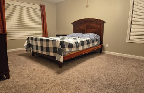 Orange Prairie Casa | Charming 3-bed Rm house with AC and WiFi in a quiet Dunlap N Peoria neighborhood