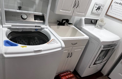 Gresham Apartamento | Cozy studio in peaceful Gresham with WiFi, AC