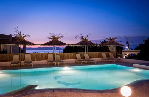 Kos Casa | Kos Paradise Garden Retreat-poolside Sunny Stories
