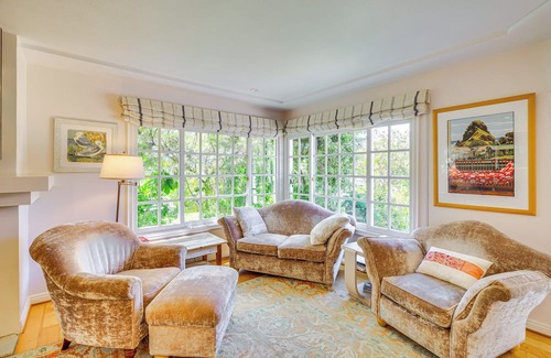Sunset Park Casa | Vibrant Home w/ Patio - Near Santa Monica Pier!