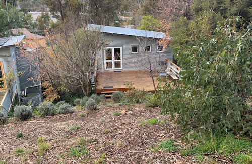 Castlemaine Casa | Gingell Lofthouse - A New York State of Mind - unique short stay experience