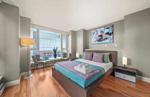 Gastown Apartamento | Stunning 3-BR in Downtown with Free Parking!