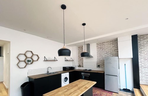 19th Arrondissement Apartamento | Urban Flat 186 - Spacious 3 Bedroom Flat in Paris