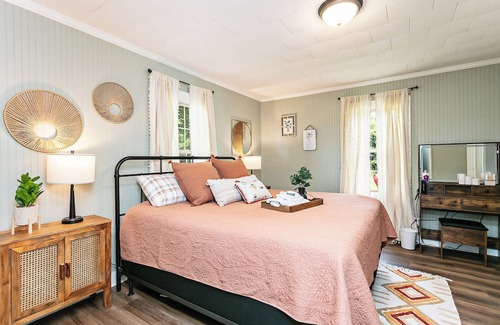 Loretto Casa | Cozy home!!16 minutes from Markers Mark distillery and log still distillery.