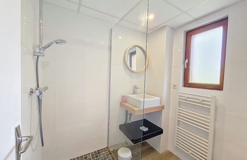 Saint-Victor-en-Marche Chalet De Esquí | Vrbo Property