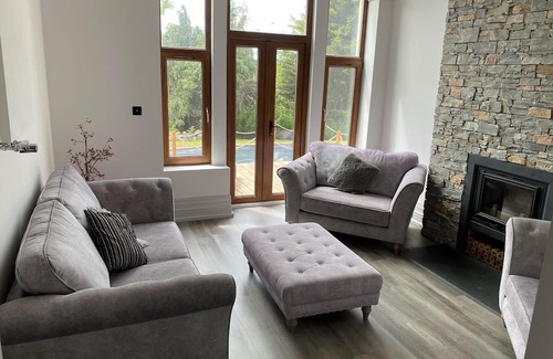 Port Talbot Casa | Seaside Retreat at Port Talbot