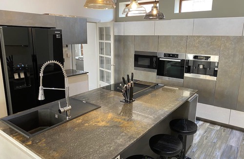 Port Talbot Casa | Seaside Retreat at Port Talbot